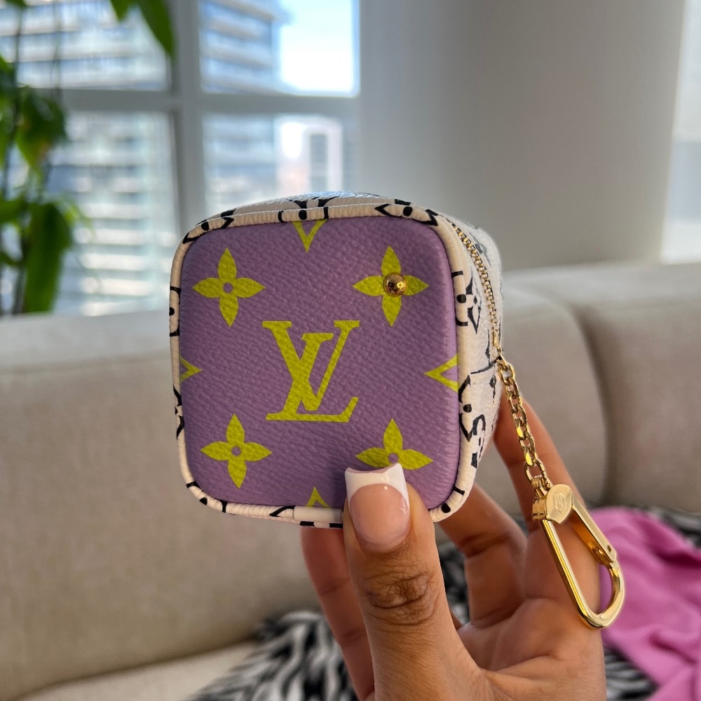2019 Louis Vuitton Key Pouch